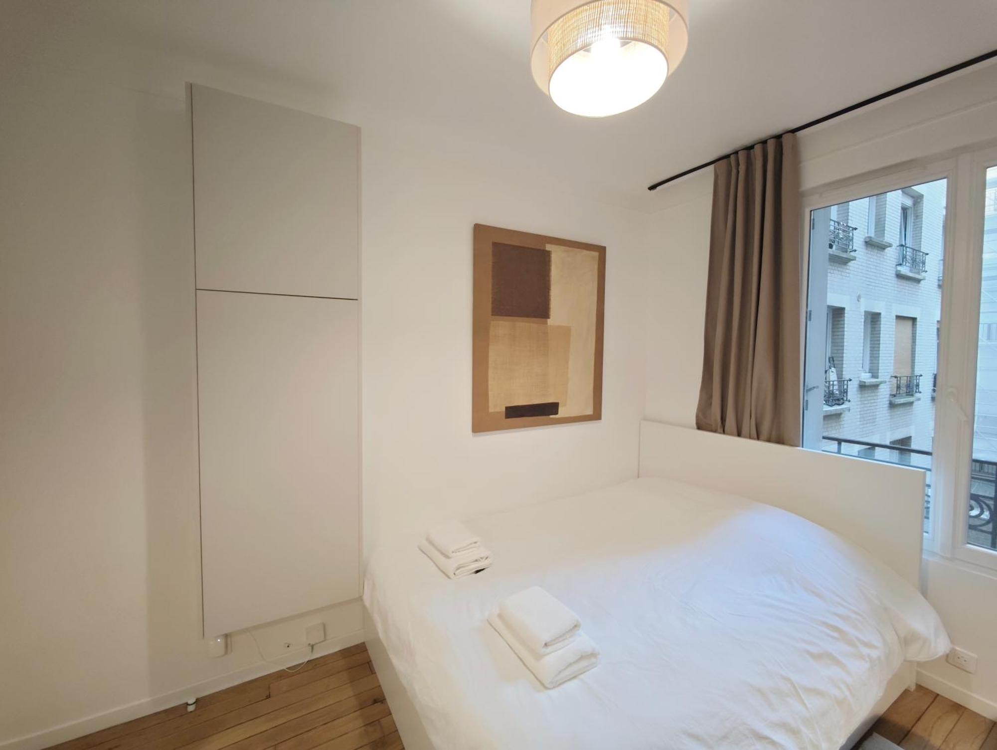 Charming Near Expo Porte De Versailles Apartment